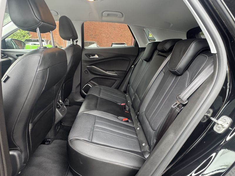Opel Grandland X 1.6 Turbo Hybrid4 Ultimate 300PK!! // 360 CAMERA / — photo 13