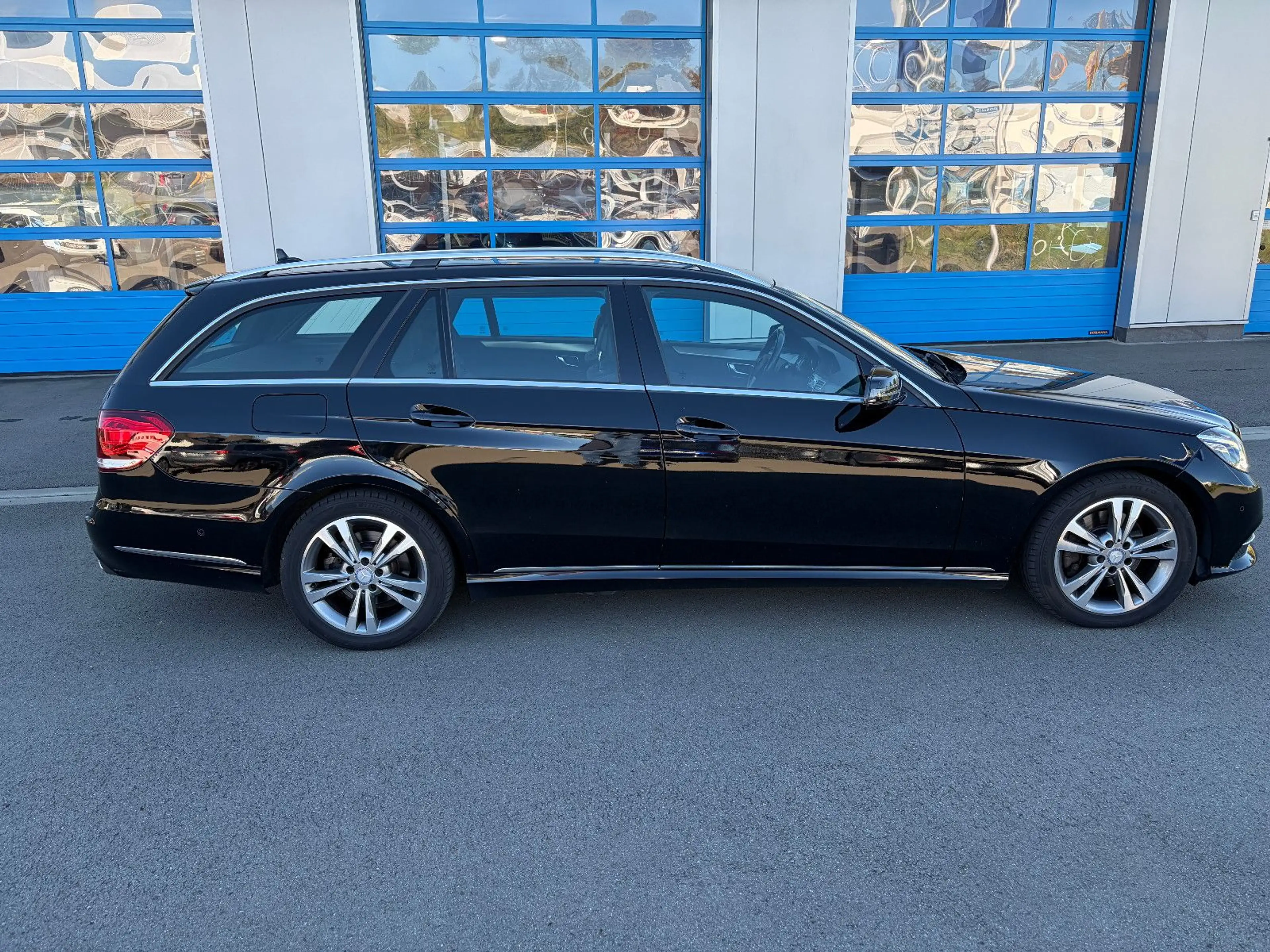 Mercedes-Benz E 350 CDi T-Modell BlueTec Avantgarde LED NAV — photo 4