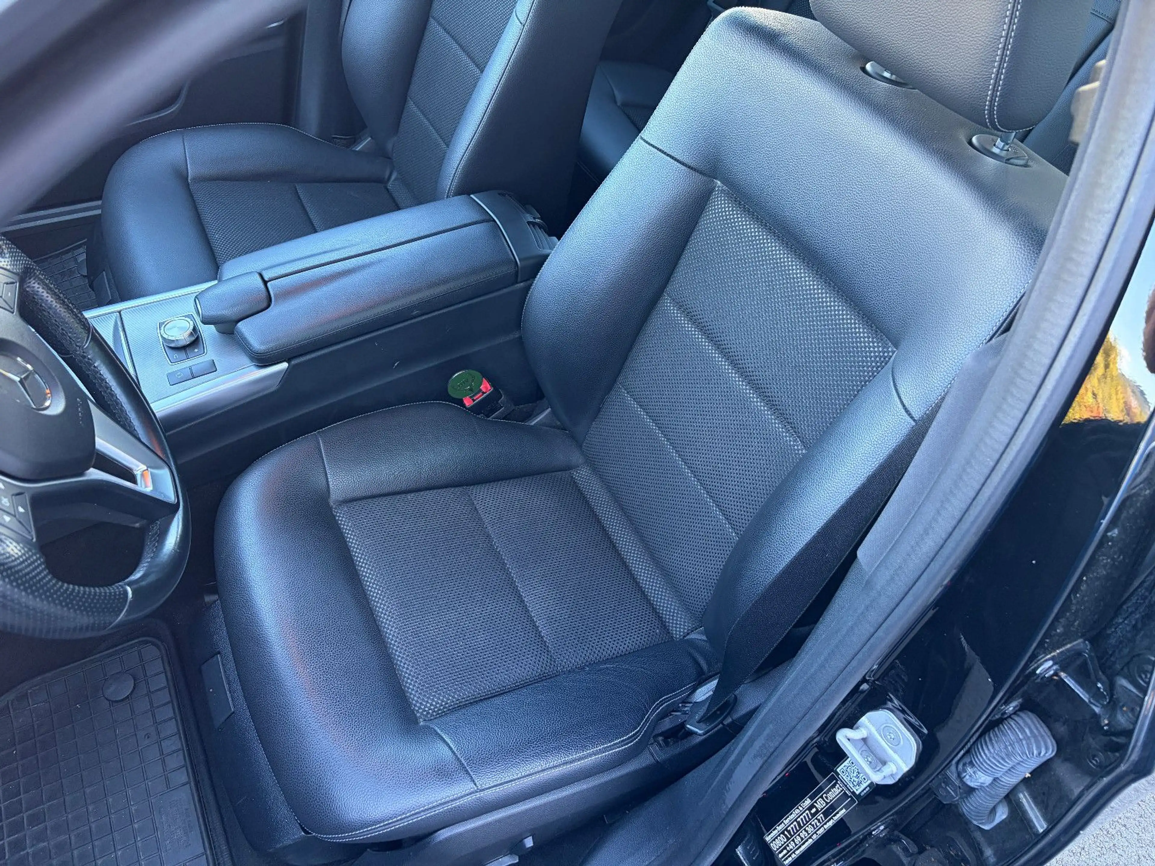 Mercedes-Benz E 350 CDi T-Modell BlueTec Avantgarde LED NAV — photo 14
