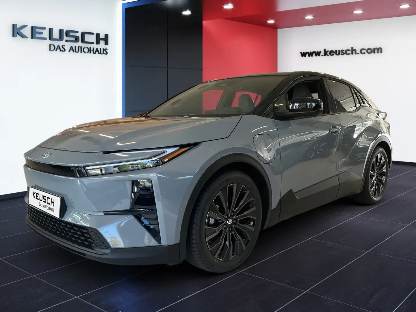 Toyota C-HR+ Toyota C-HR+ Lounge Elektromotor / 77 kWh Grau - 2