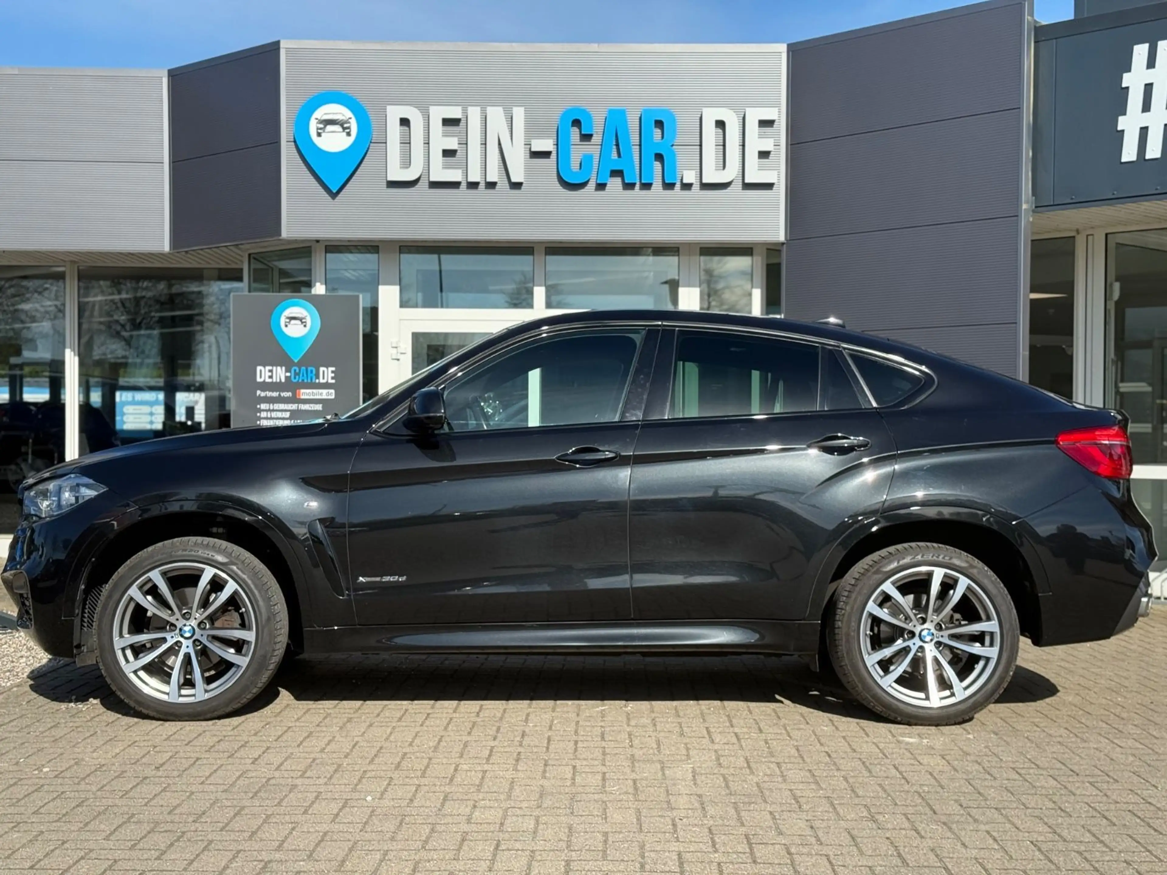 BMW X6 M SPORT AHK HUD Navi PDC SHZ SpurW Virtual LM — photo 8