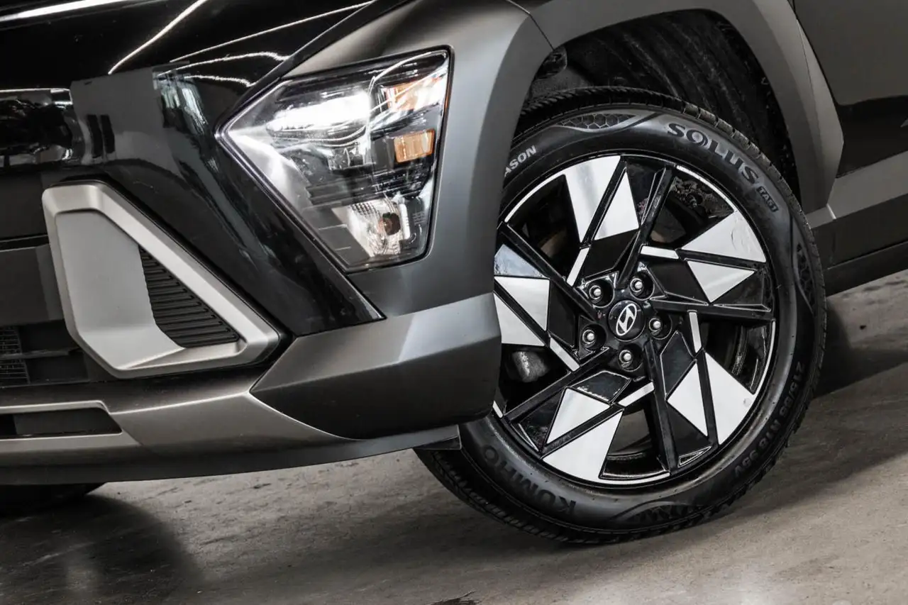 Hyundai KONA photo Hyundai KONA