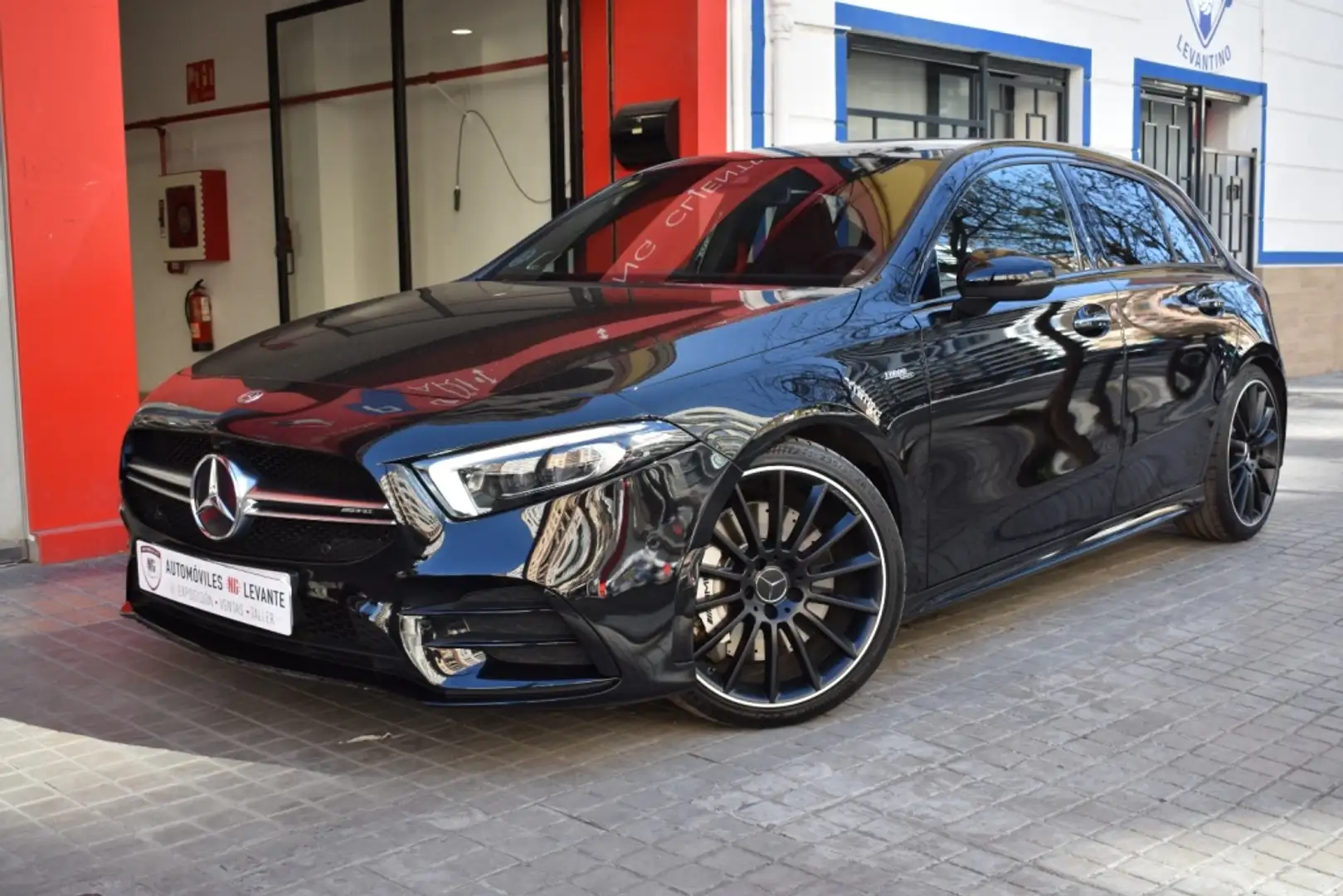 Mercedes-Benz A 35 AMG 4Matic+ 7G-DCT Negro - 1
