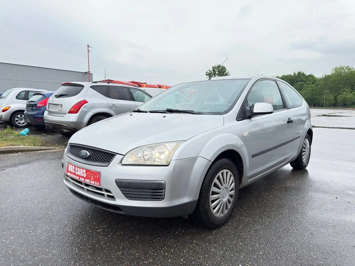 Ford Focus 1.4 i BENZINE GARANTIE NAVIGATIE CAMERA Gris - 2
