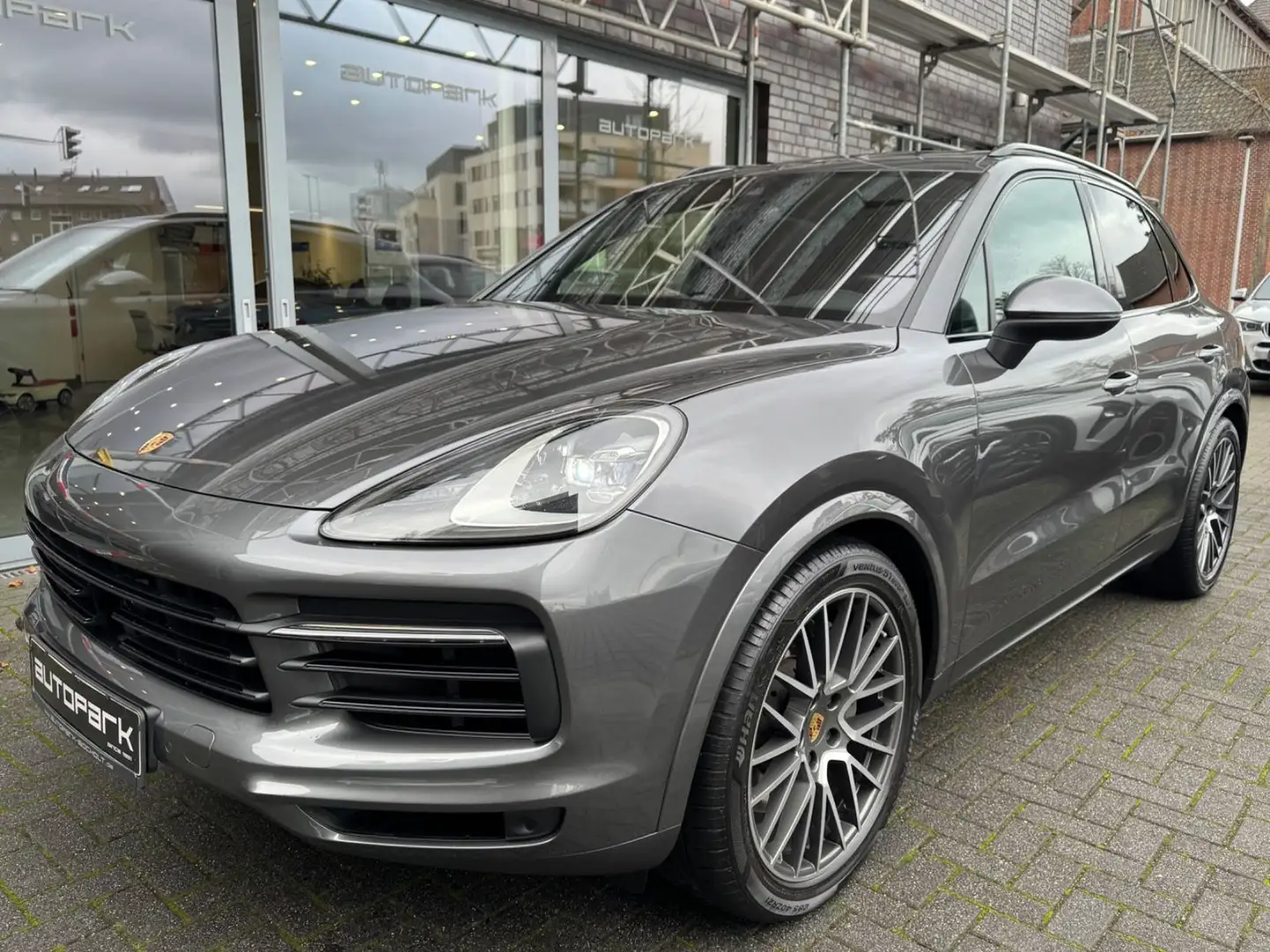 Porsche Cayenne S Pano BOSE Sport Chrono Luft 360° 21" Gris - 1