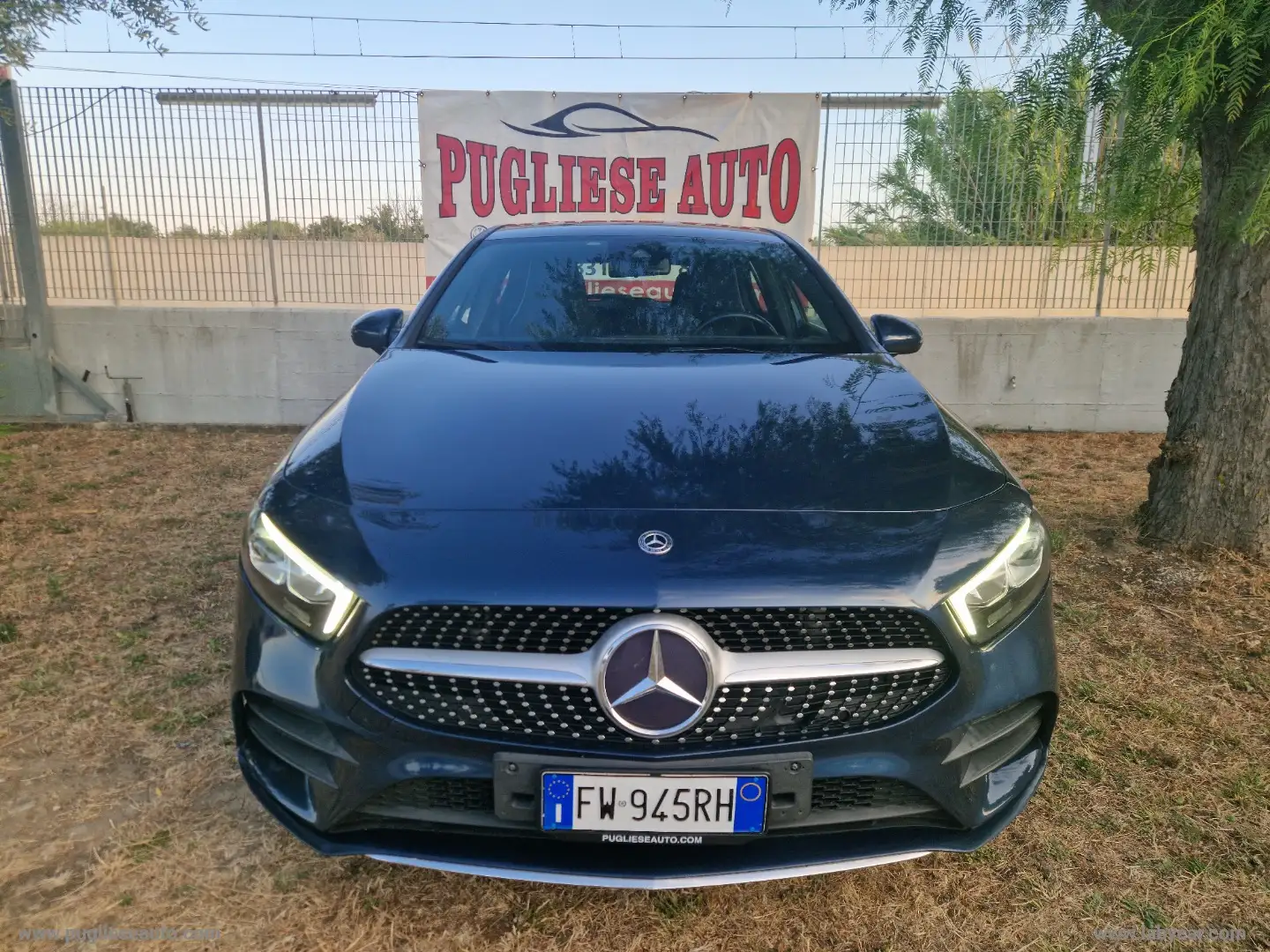 Mercedes-Benz A 180 A 180 d Automatic Premium Blau - 2