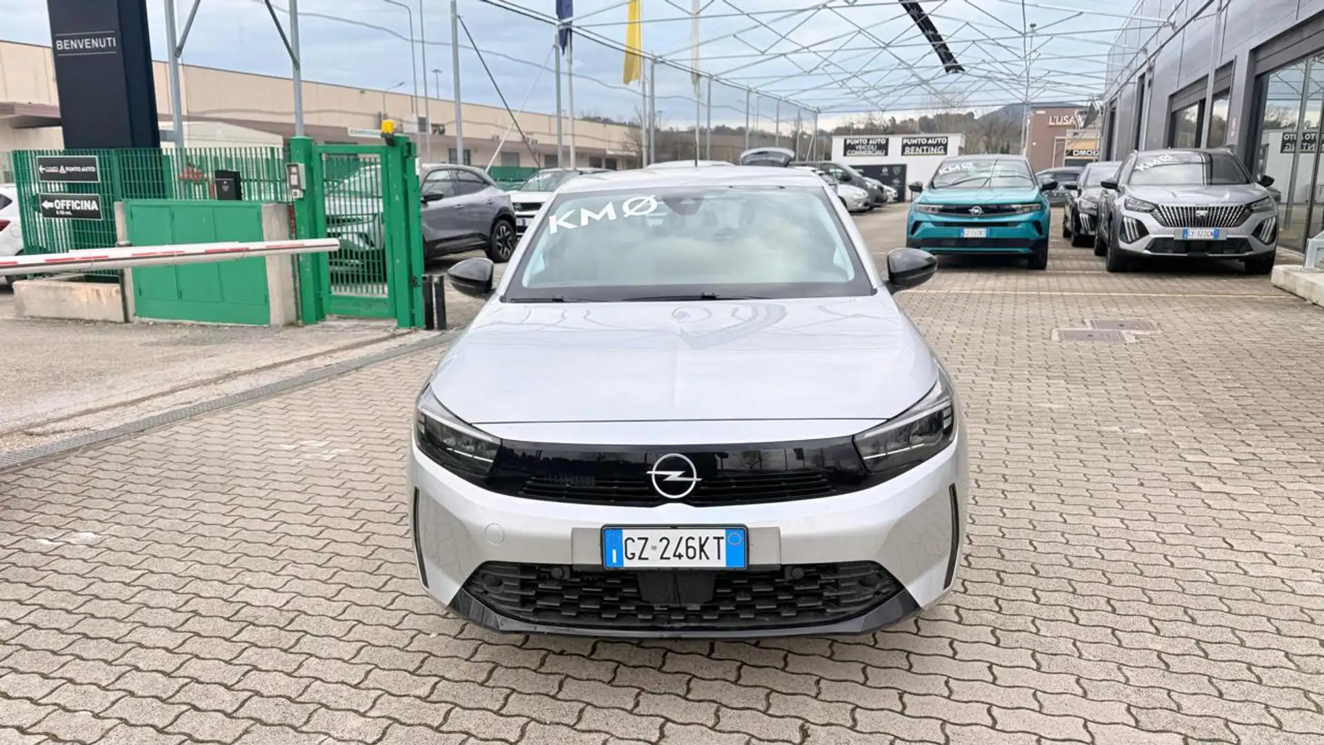 Opel Corsa 1.2 100 CV aut. Edition Grau - 2