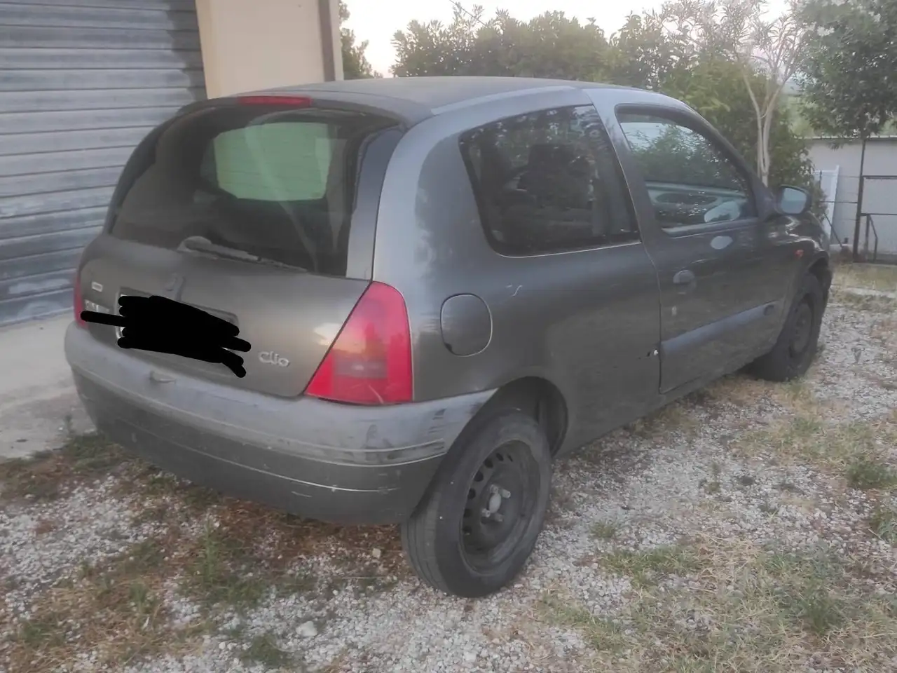 Renault Clio II 1998 3p 1.2 RT, foto 3