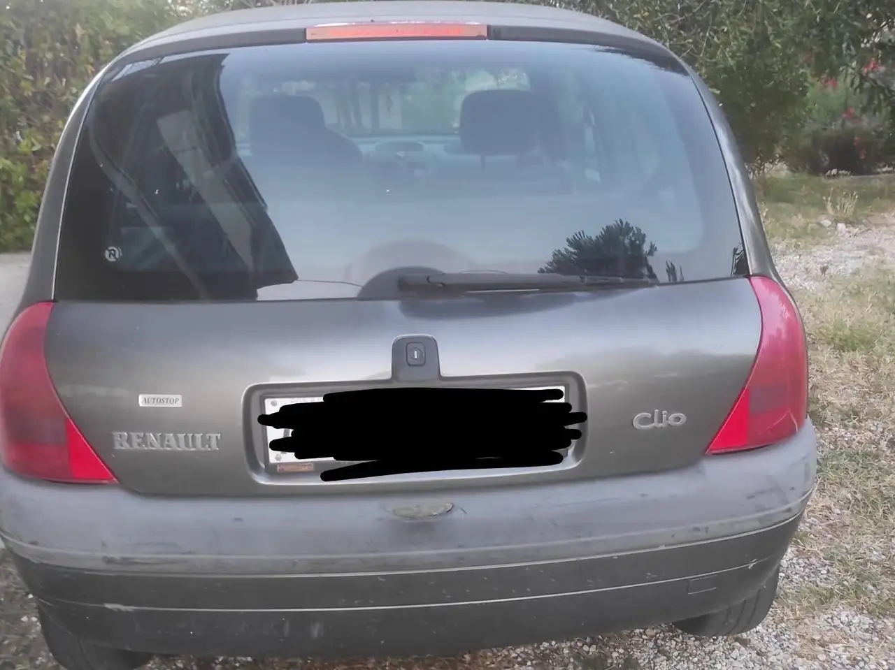 Renault Clio II 1998 3p 1.2 RT, foto 2