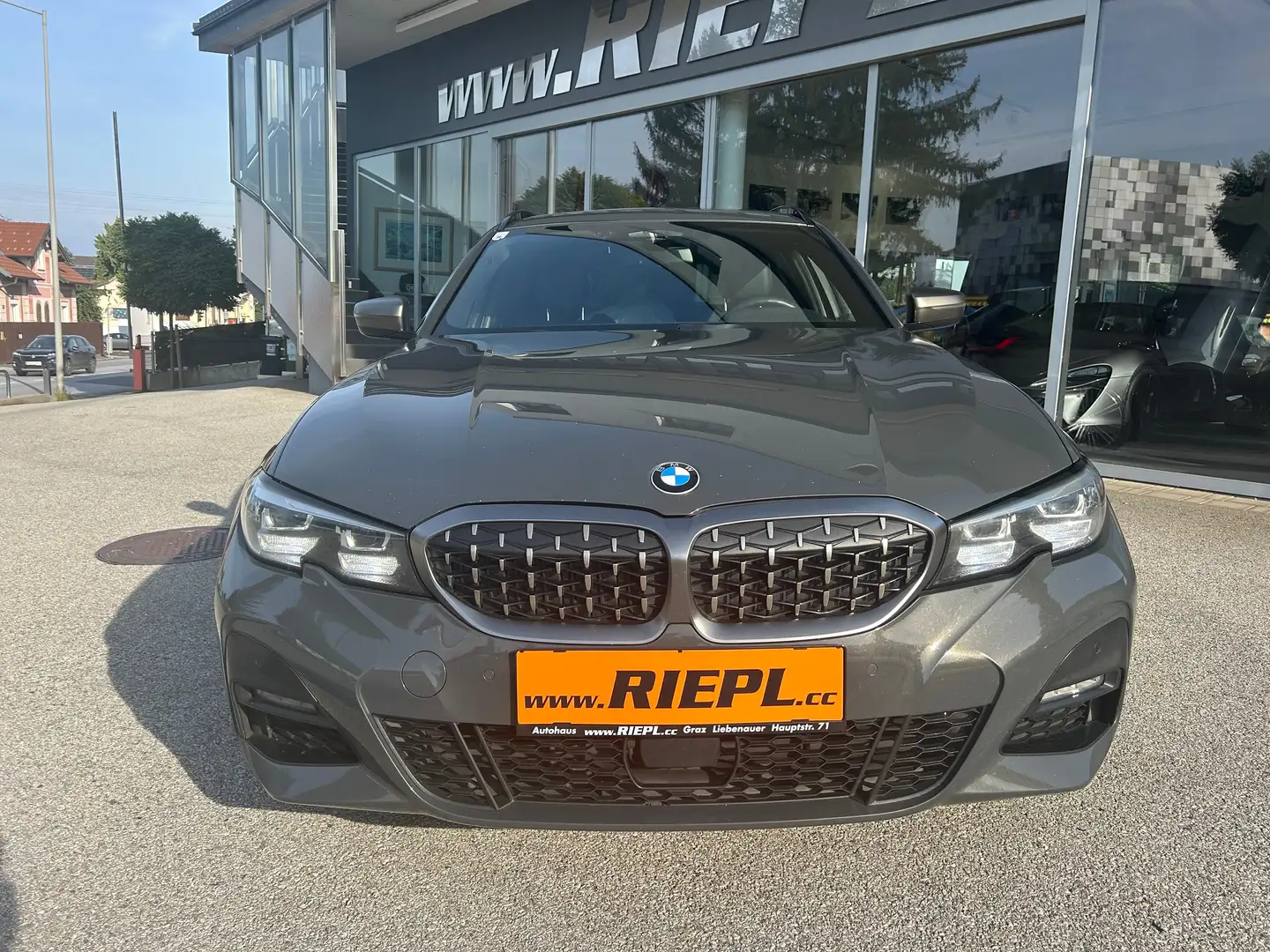 BMW 320 320 xd M-Paket Langstrecken KM Assistenten AHK Grau - 2