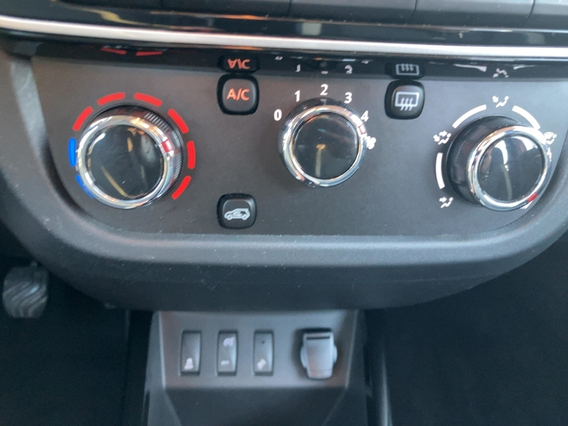 Dacia Spring Electric 45 Essential Klimaanlage — photo 13