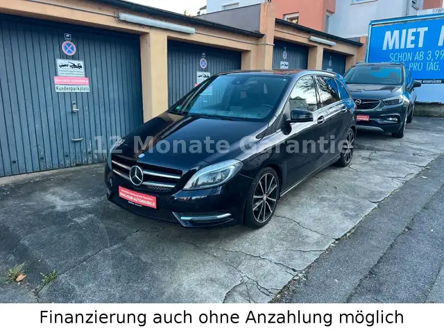 Mercedes-Benz B 180 B-Klasse B180 Sport Automatik Navi Panorama-Dach