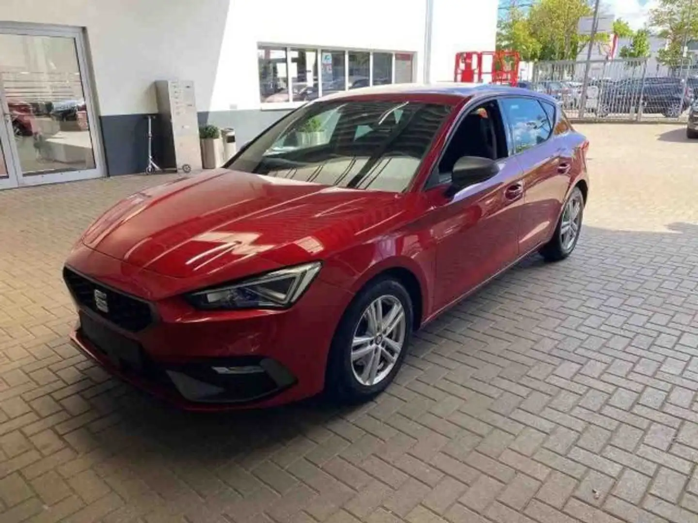 SEAT Leon 1.5eTSI DSG FR-LINE LED+NAV+GRA+SHZ+PDC+NSW Rot - 2