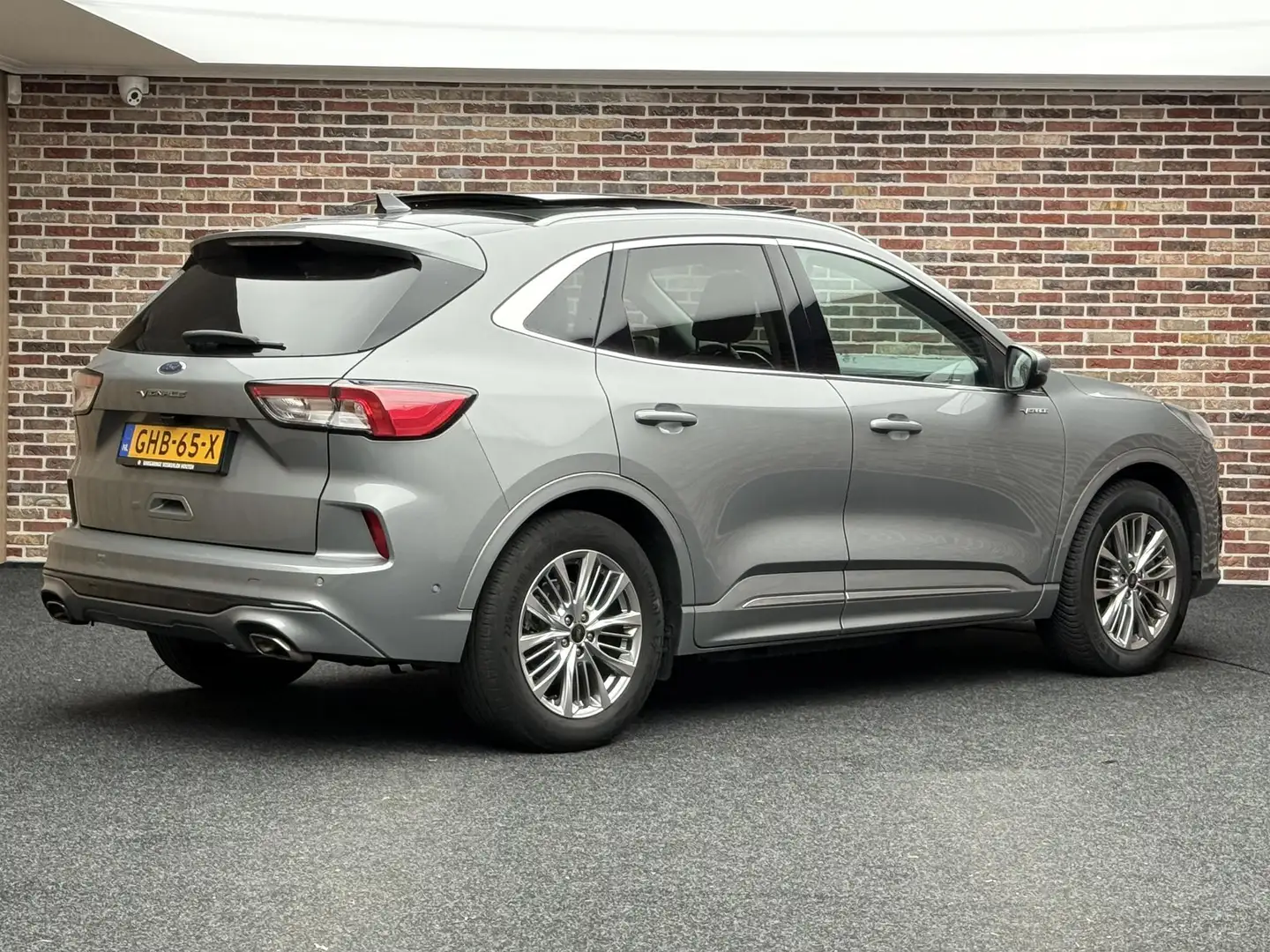 Ford Kuga 2.5 PHEV Vignale Panorama | Stoel-/stuur verwarmin Gris - 2