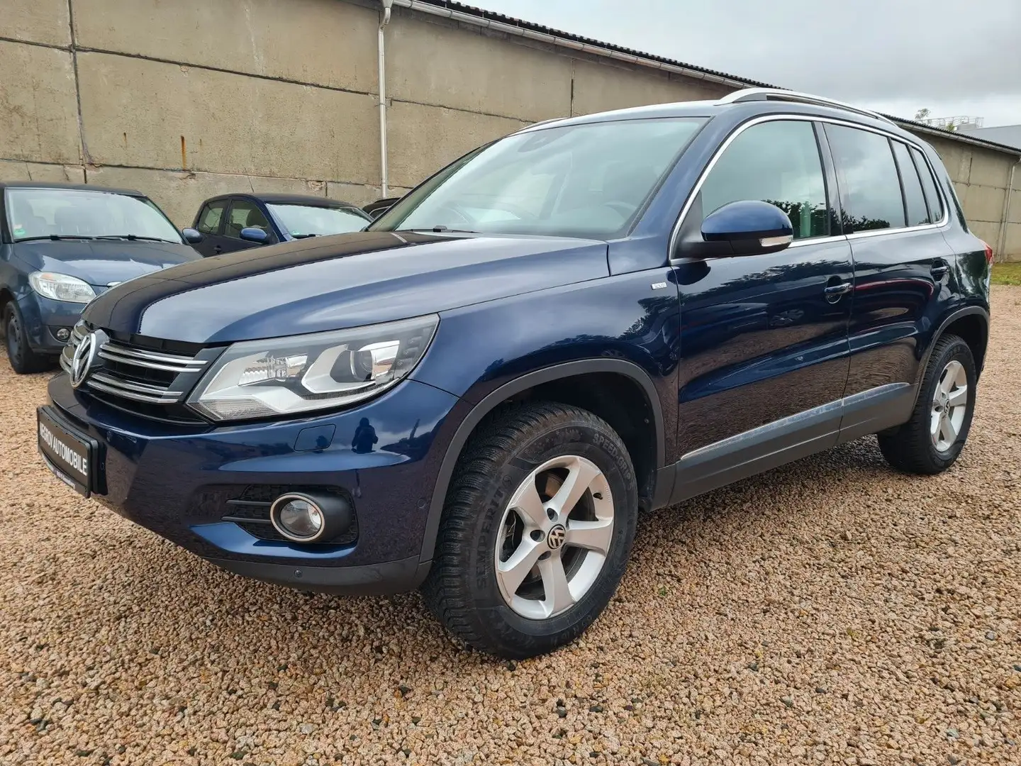 Volkswagen Tiguan Cup Track & Style BMT 4Motion Blauw - 1