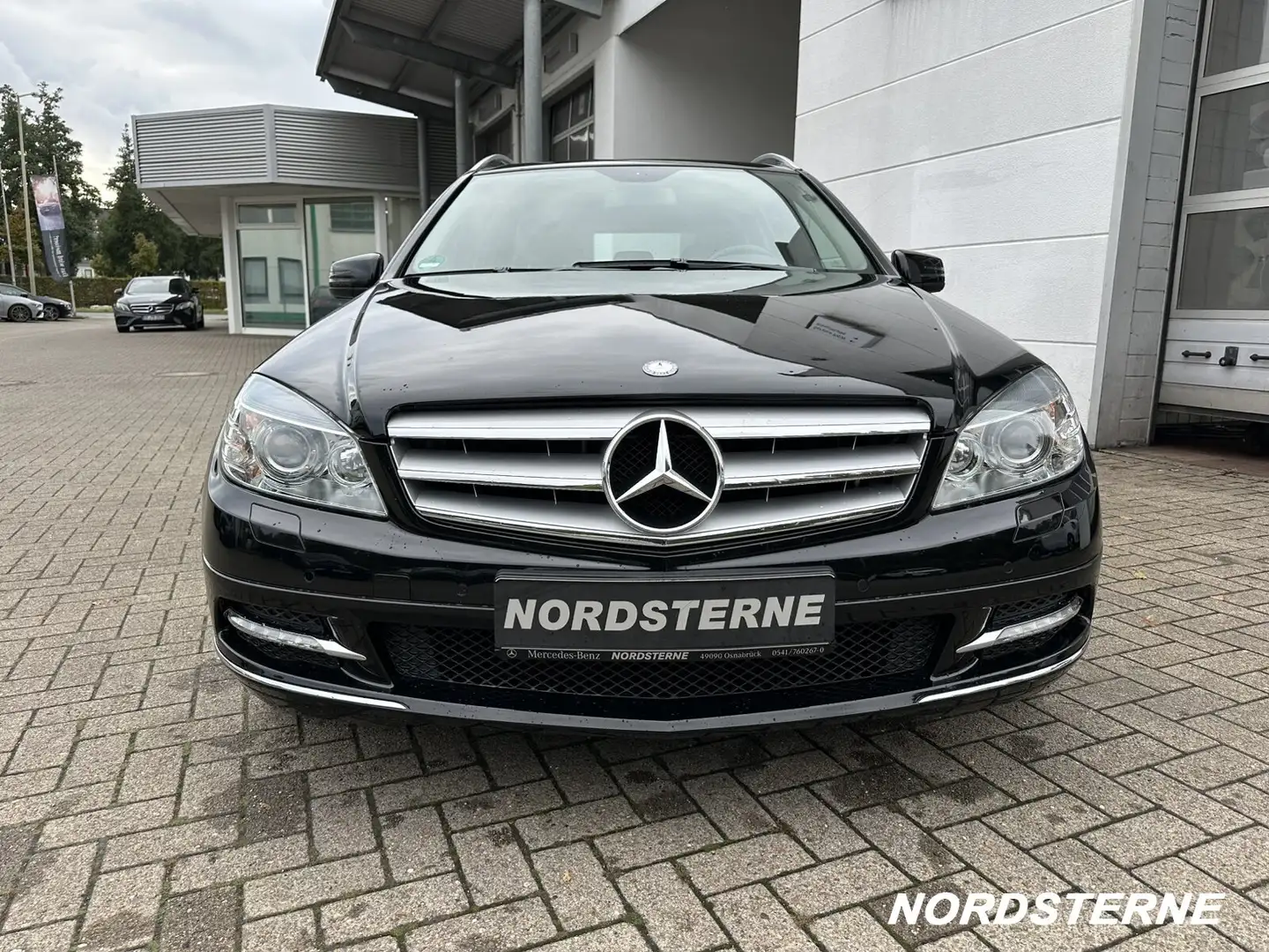 Mercedes-Benz C 300 C 300 T Avantgarde Schiebedach SHZ Harman Comand Schwarz - 2