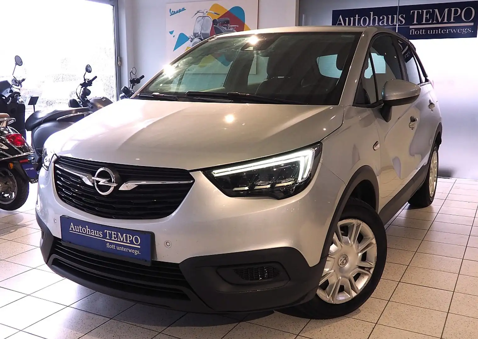 Opel Crossland X 1,2 Turbo ECOTEC Direct Injection Edition St./S... Silber - 1
