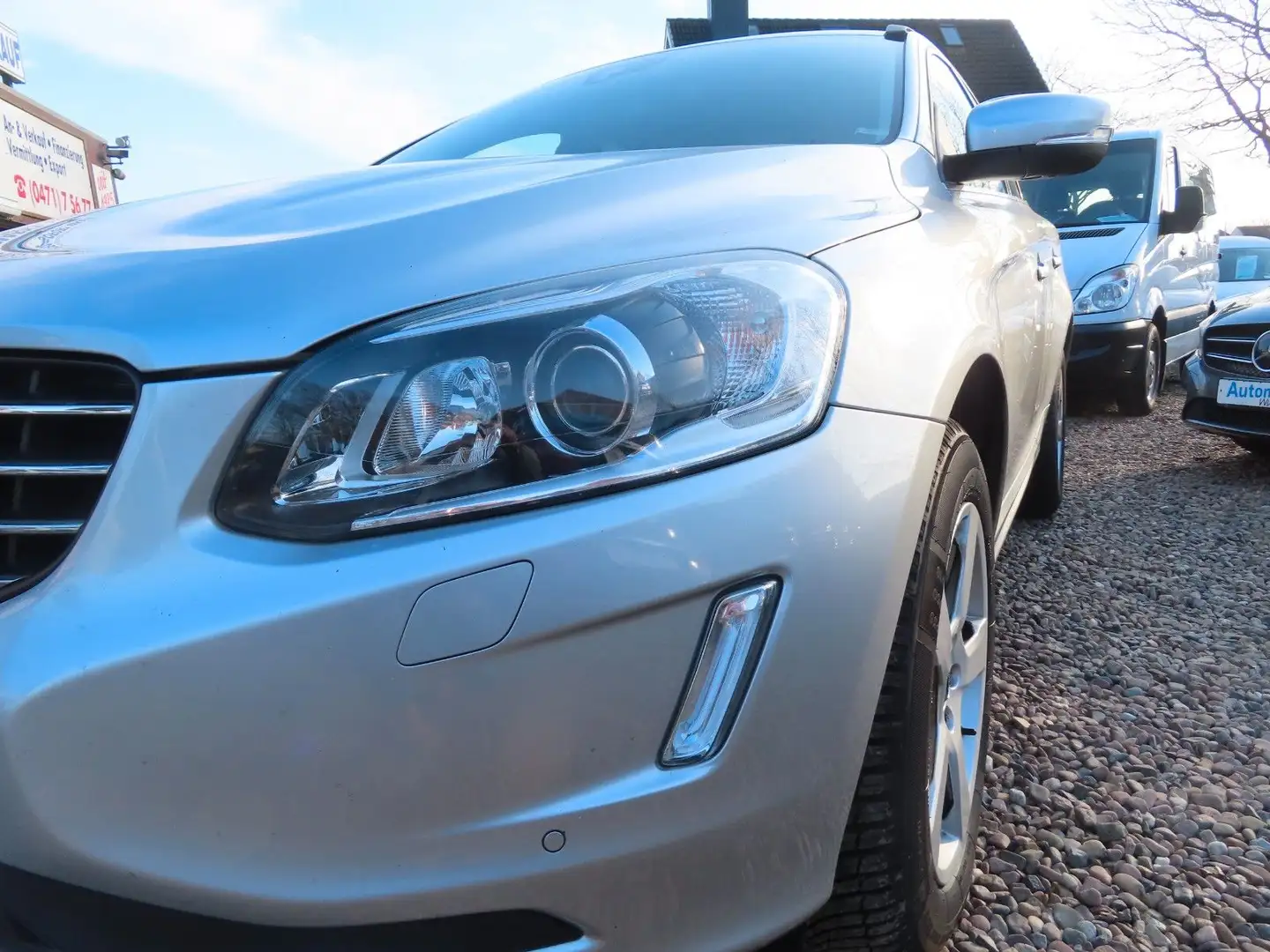 Volvo XC60 XC60 Momentum 2WD Plateado - 2