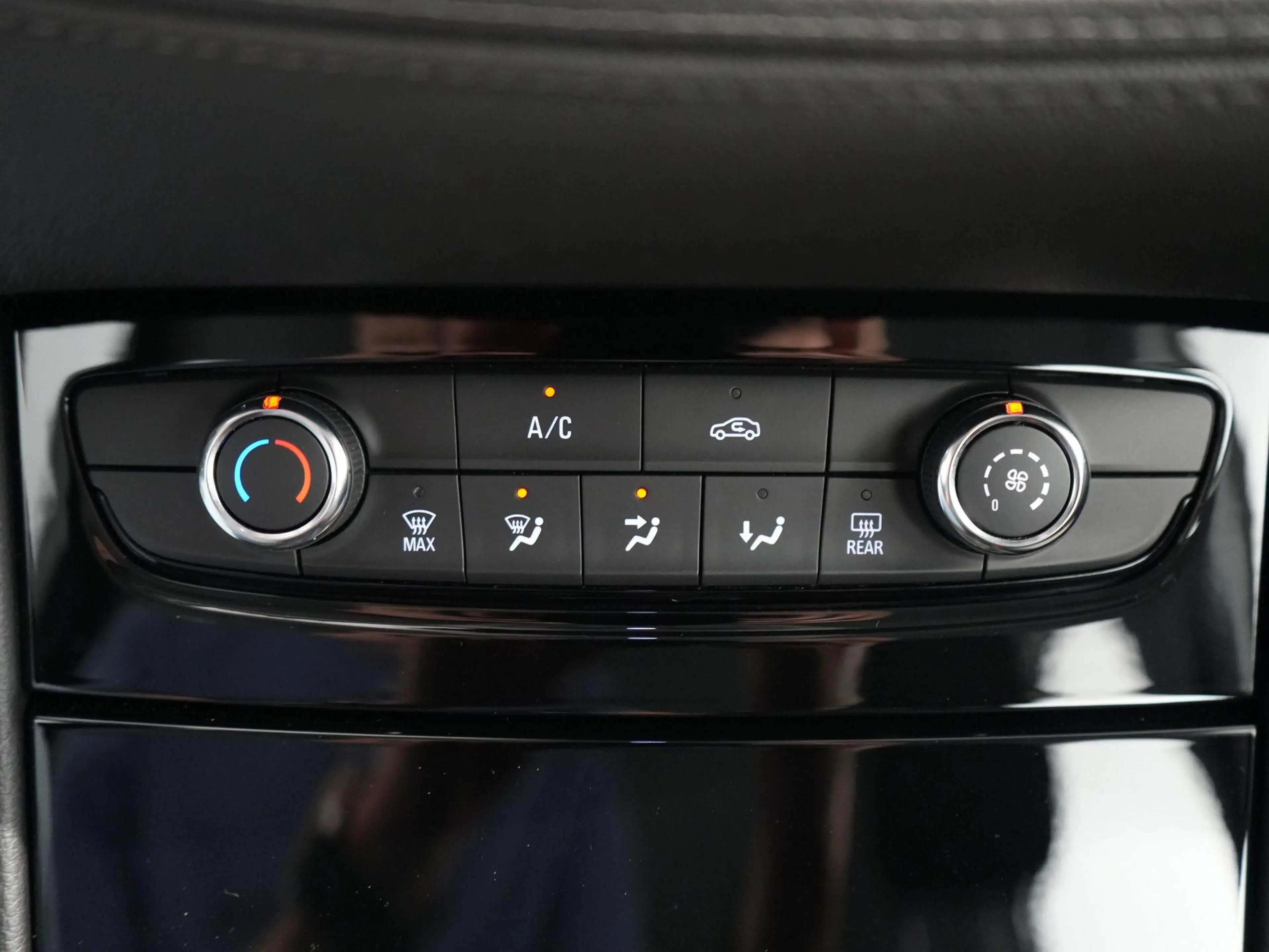Opel Grandland X 1.2 Turbo Edition | Trekhaak | Cruise | Camera | C — photo 23