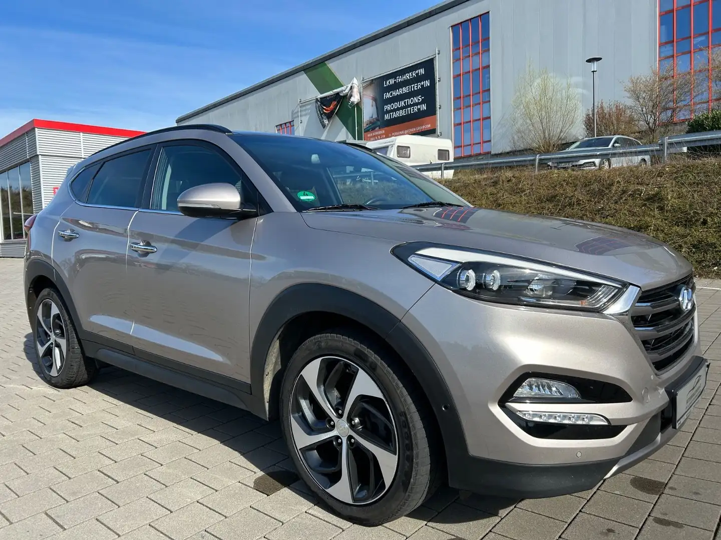 Hyundai TUCSON Premium 4WD 2.0 CRDi*LED*PANO*NAVI*LEDER* Oro - 1