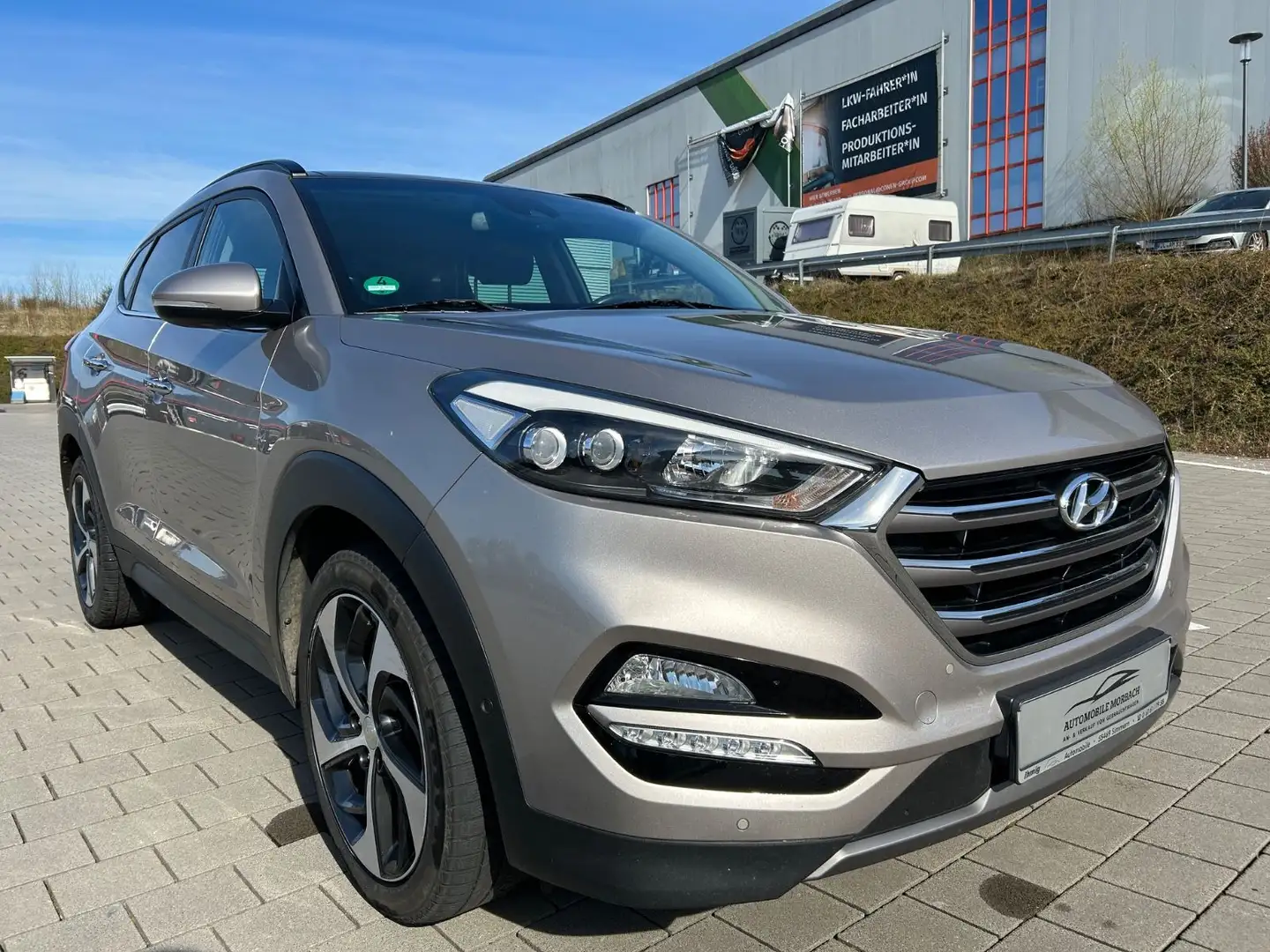 Hyundai TUCSON Premium 4WD 2.0 CRDi*LED*PANO*NAVI*LEDER* Oro - 2