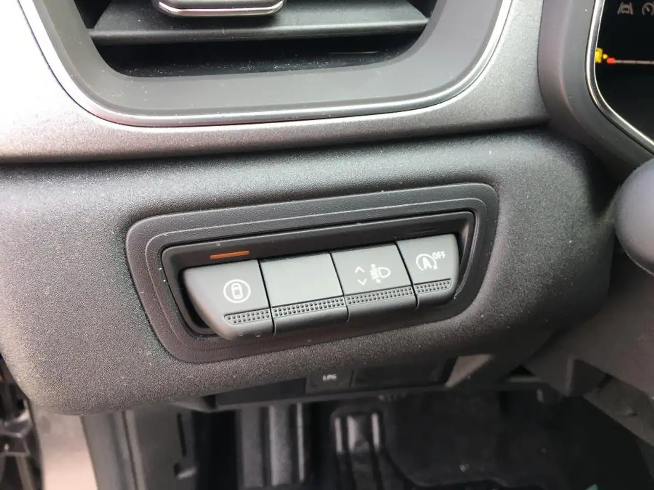 Renault Captur ECO GPL 100 cv Techno NAVI+SENS. PARK ANTERIORI 16
