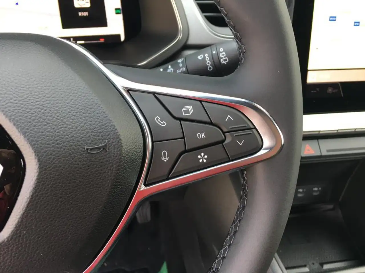 Renault Captur ECO GPL 100 cv Techno NAVI+SENS. PARK ANTERIORI 17