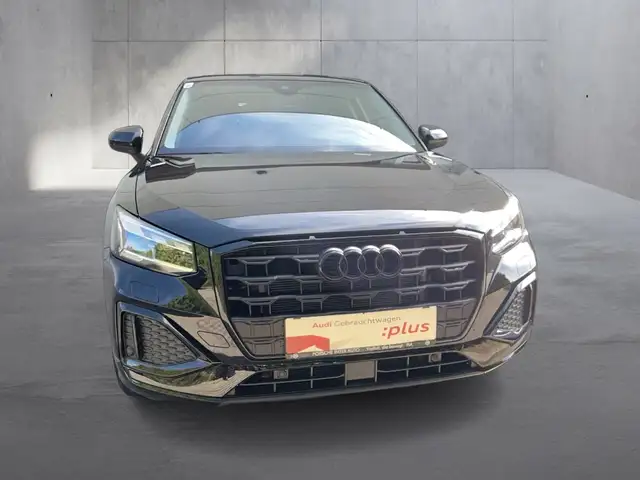 Audi Q2 view 5