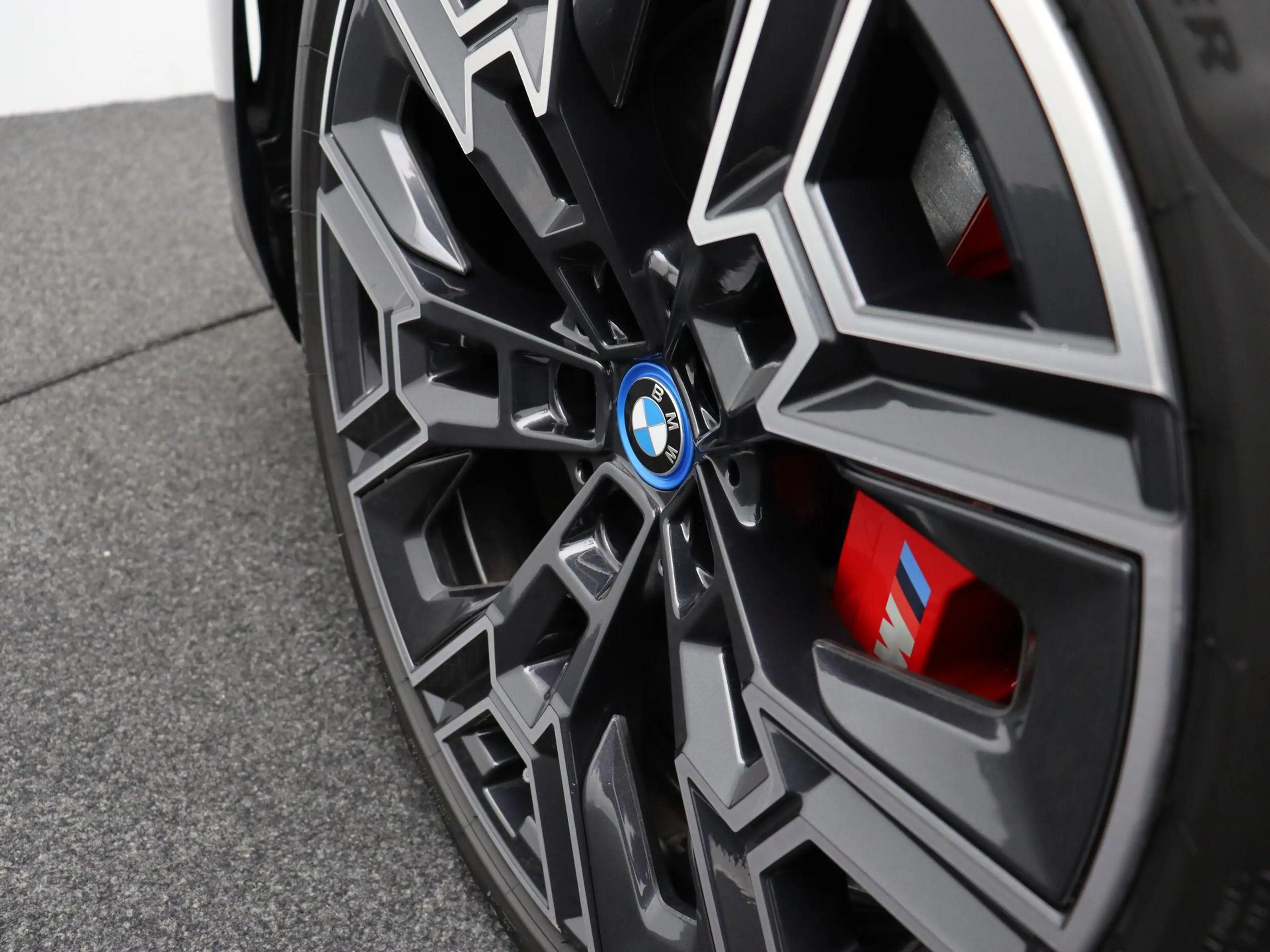 BMW i5 Touring E-Drive 40 M Sportpakket Pro | Comfort Acc — photo 9