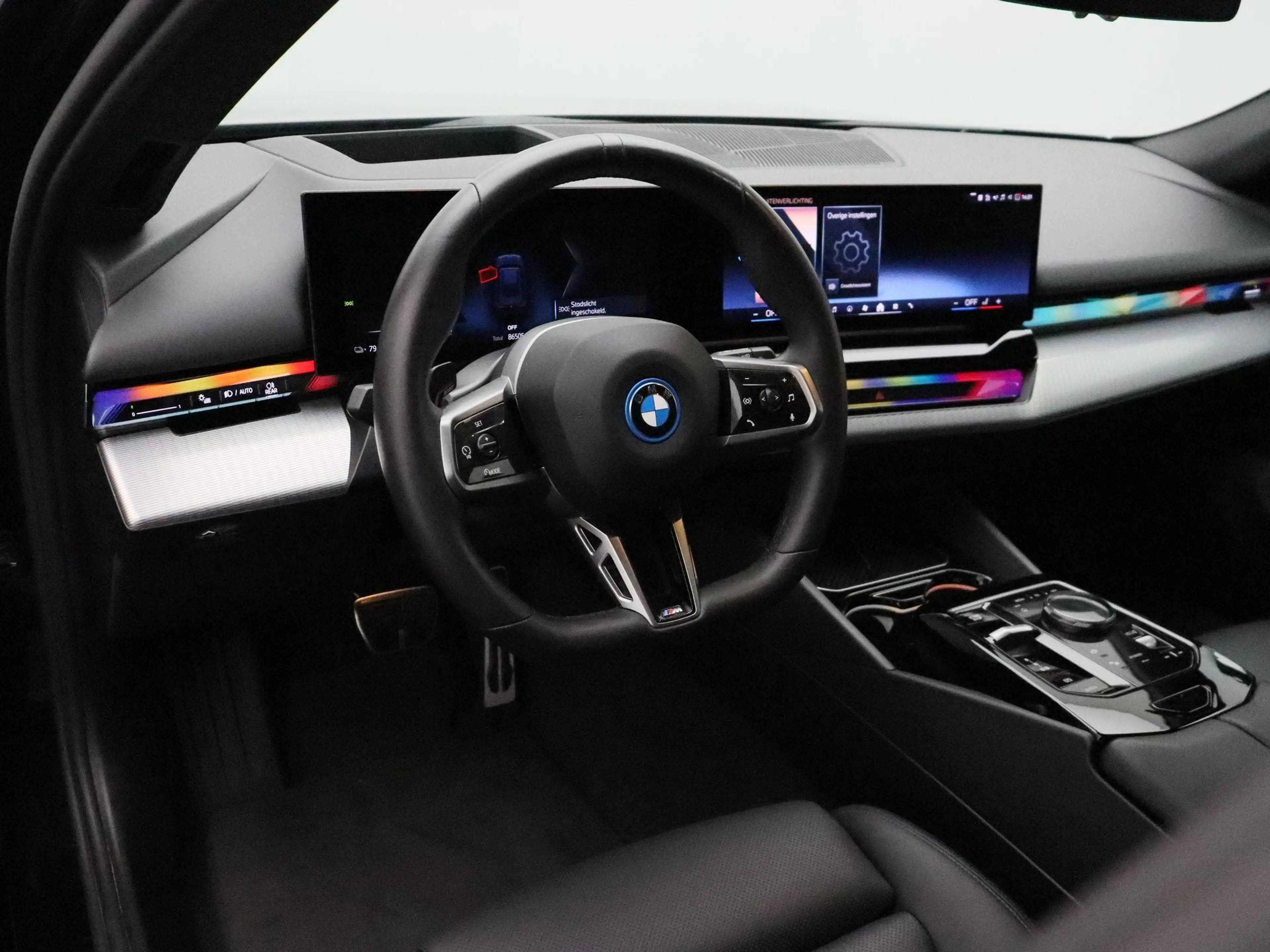 BMW i5 Touring E-Drive 40 M Sportpakket Pro | Comfort Acc — photo 11