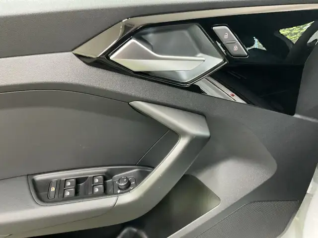 Audi A1 view 13