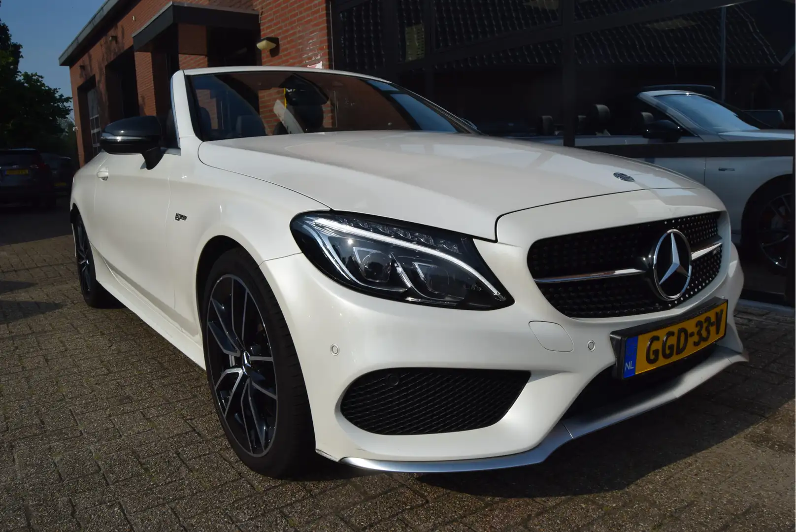 Mercedes-Benz C 43 AMG Cabrio 4MATIC Weiß - 1