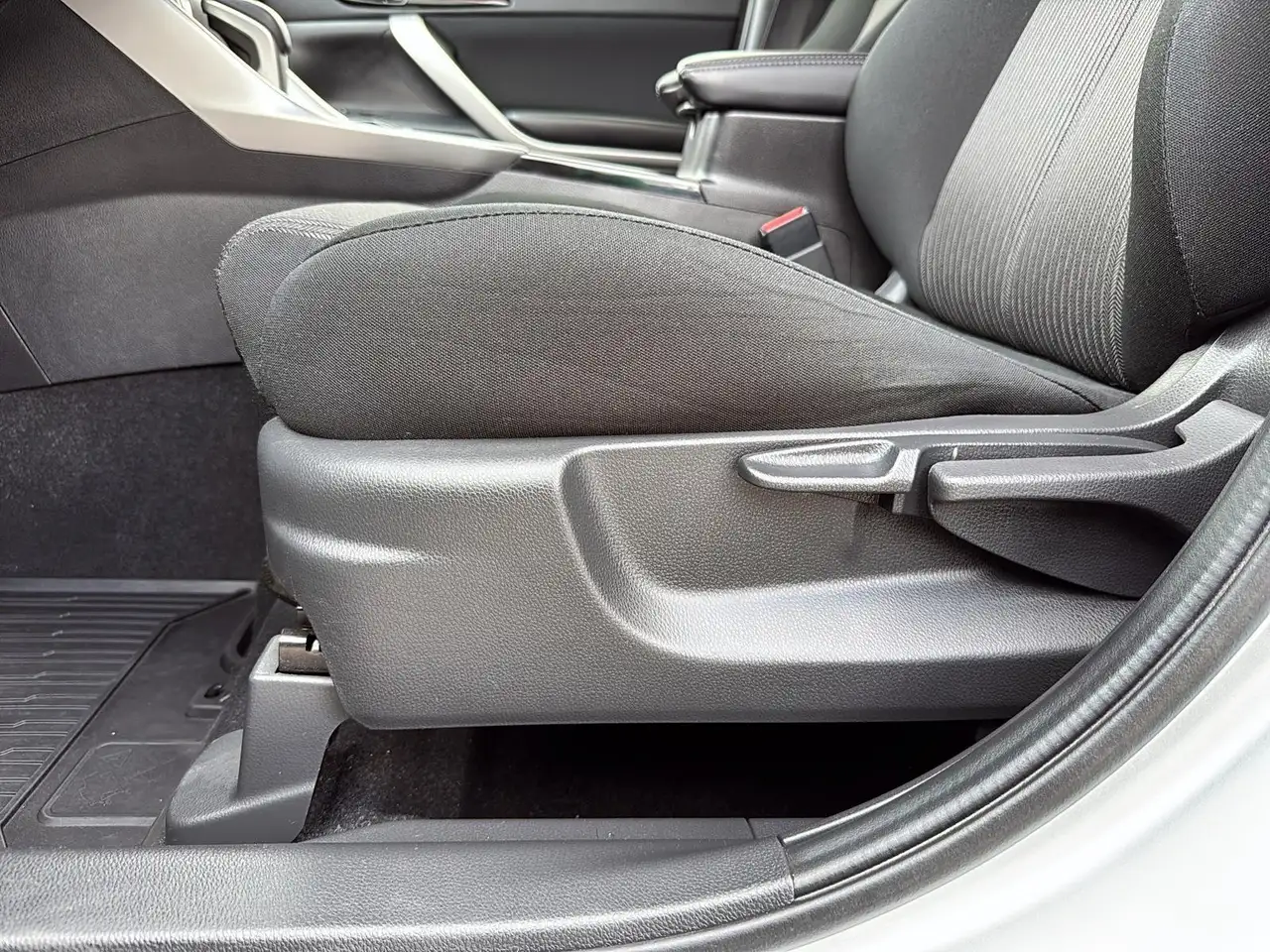 Mitsubishi Eclipse Cross photo Mitsubishi Eclipse Cross