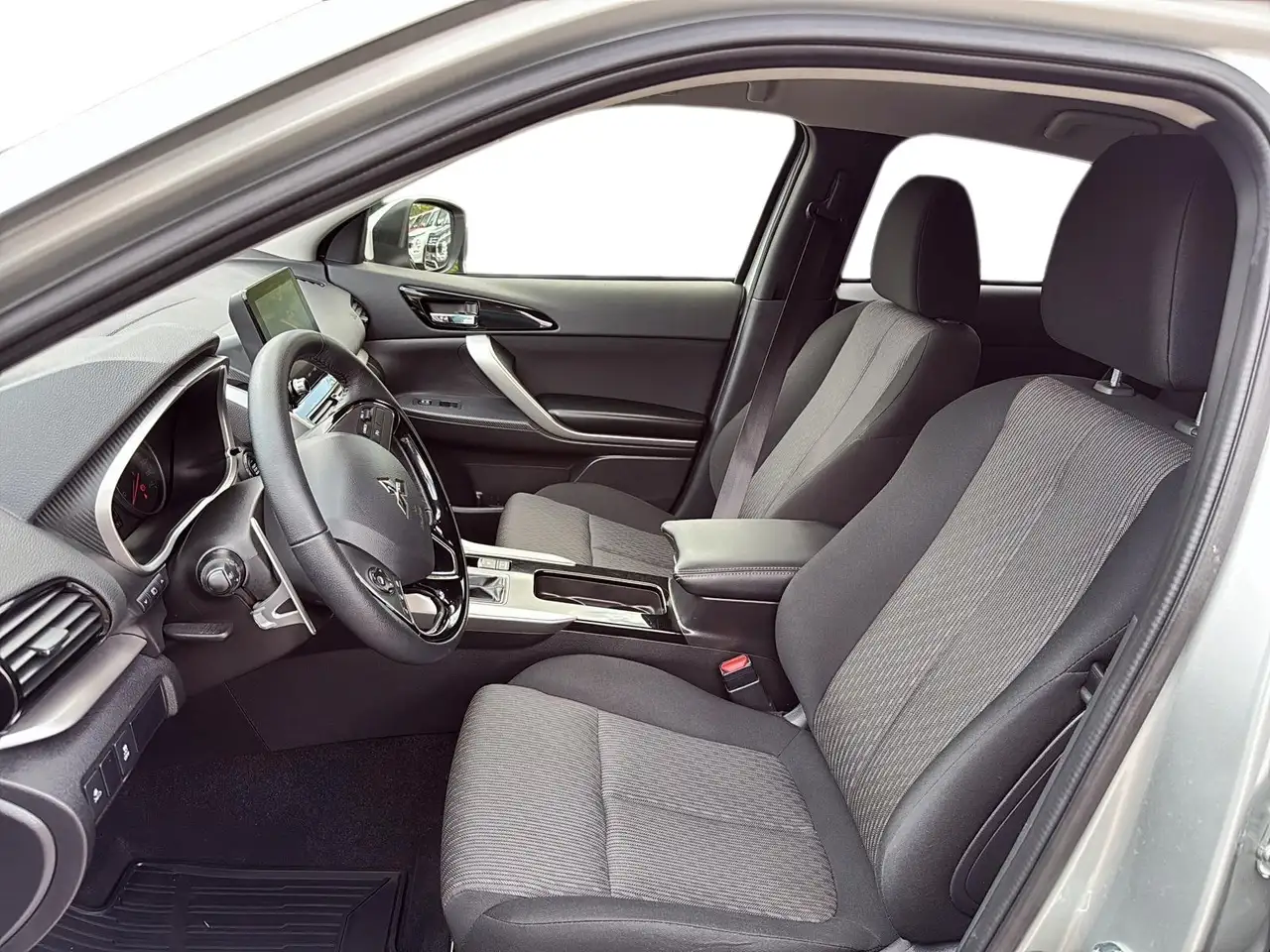 Mitsubishi Eclipse Cross photo Mitsubishi Eclipse Cross