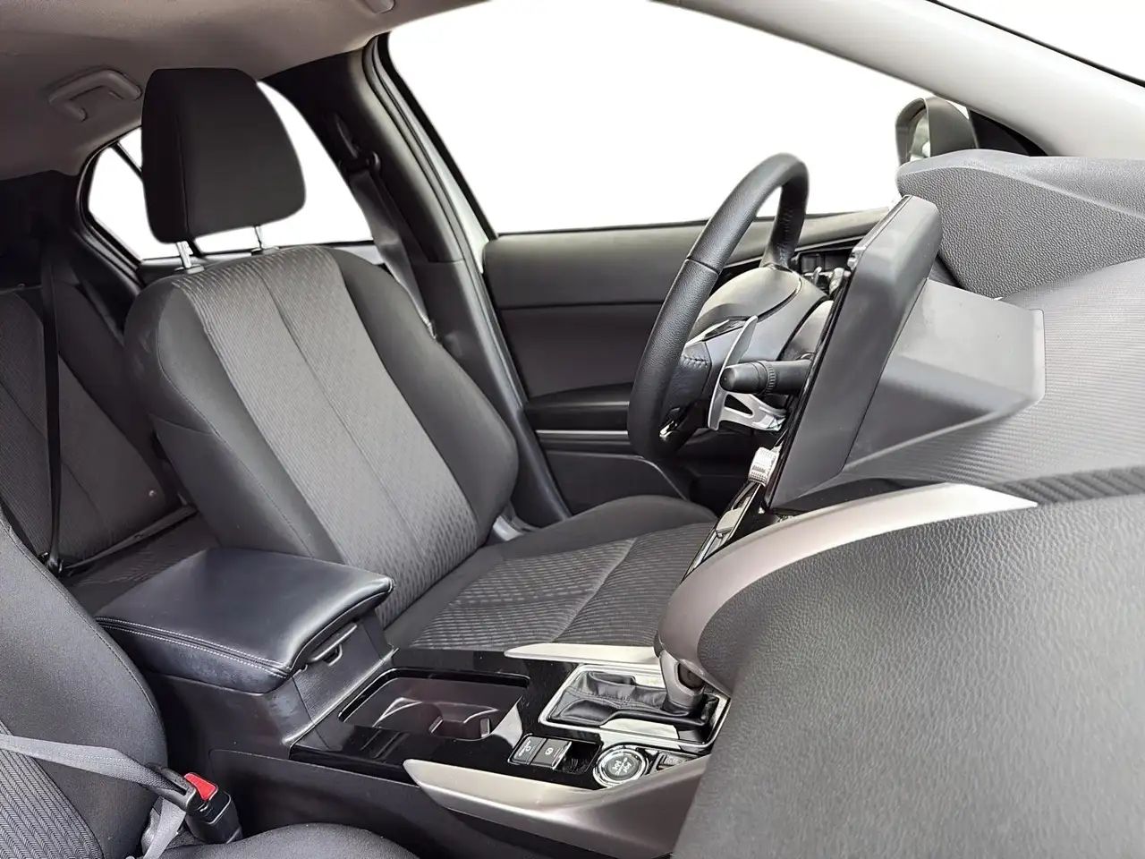 Mitsubishi Eclipse Cross photo Mitsubishi Eclipse Cross