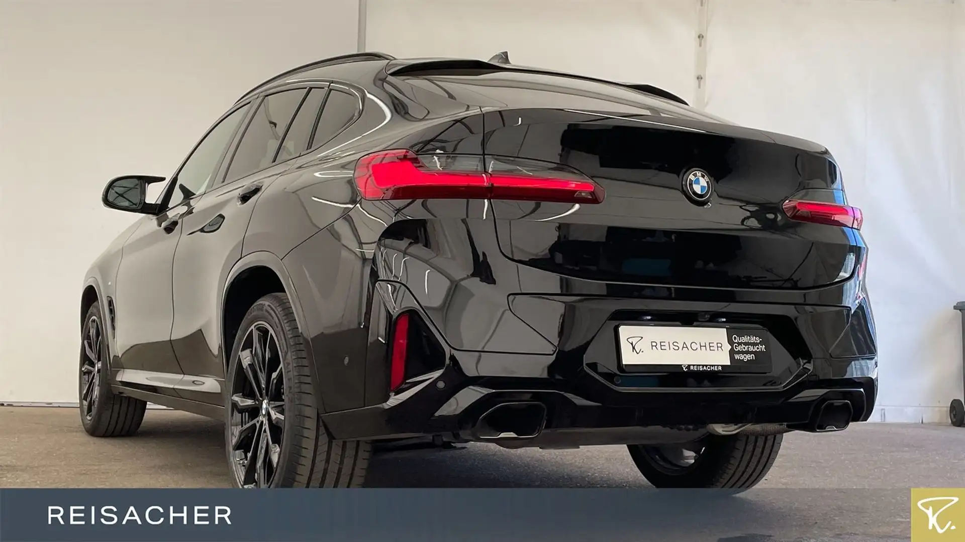 BMW X4 M d A AHK Pano Laser ACC 360 HuD H&K 20"LM Černá - 2