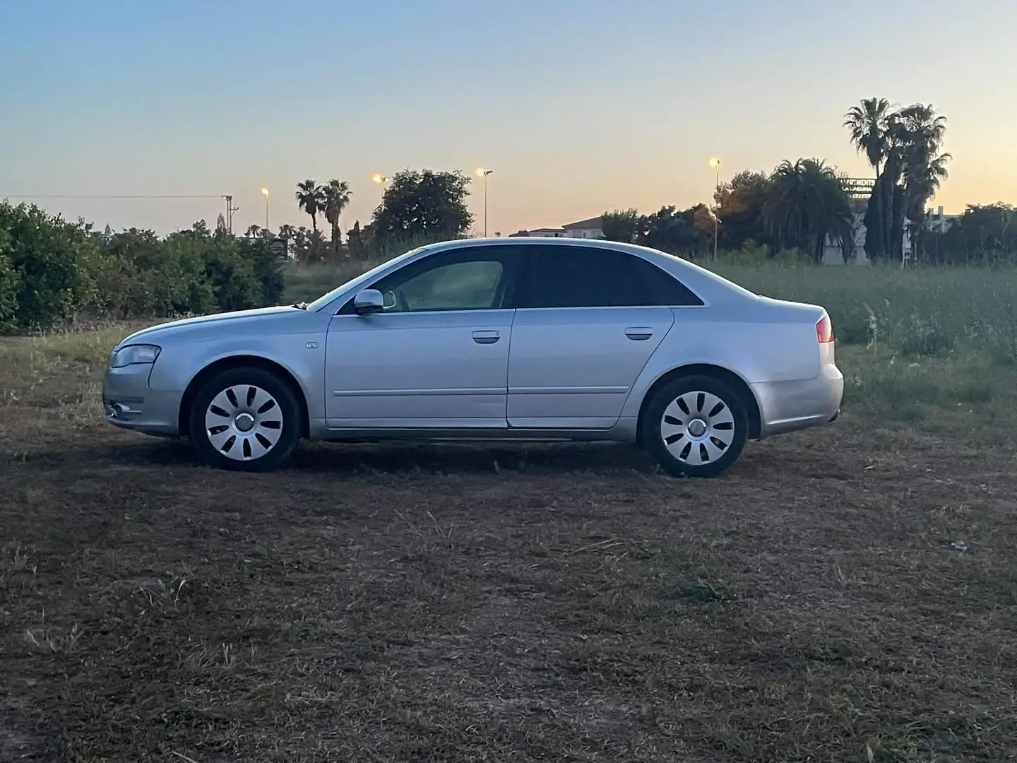 Audi A4 A4 2.0TDI Multitronic Plateado - 2