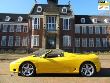 3.6 V8 Spider F1 2001 ORIG NL A/Z HISTORY