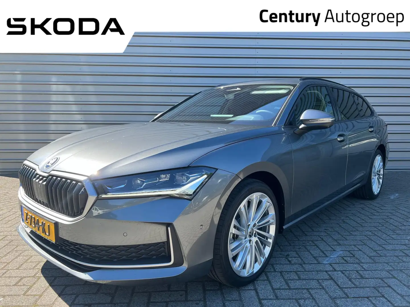 Skoda Superb Combi 1.5 TSI 150Pk Automaat MHEV First Edition Grijs - 1