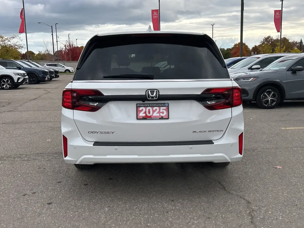 Honda Odyssey снимка Honda Odyssey