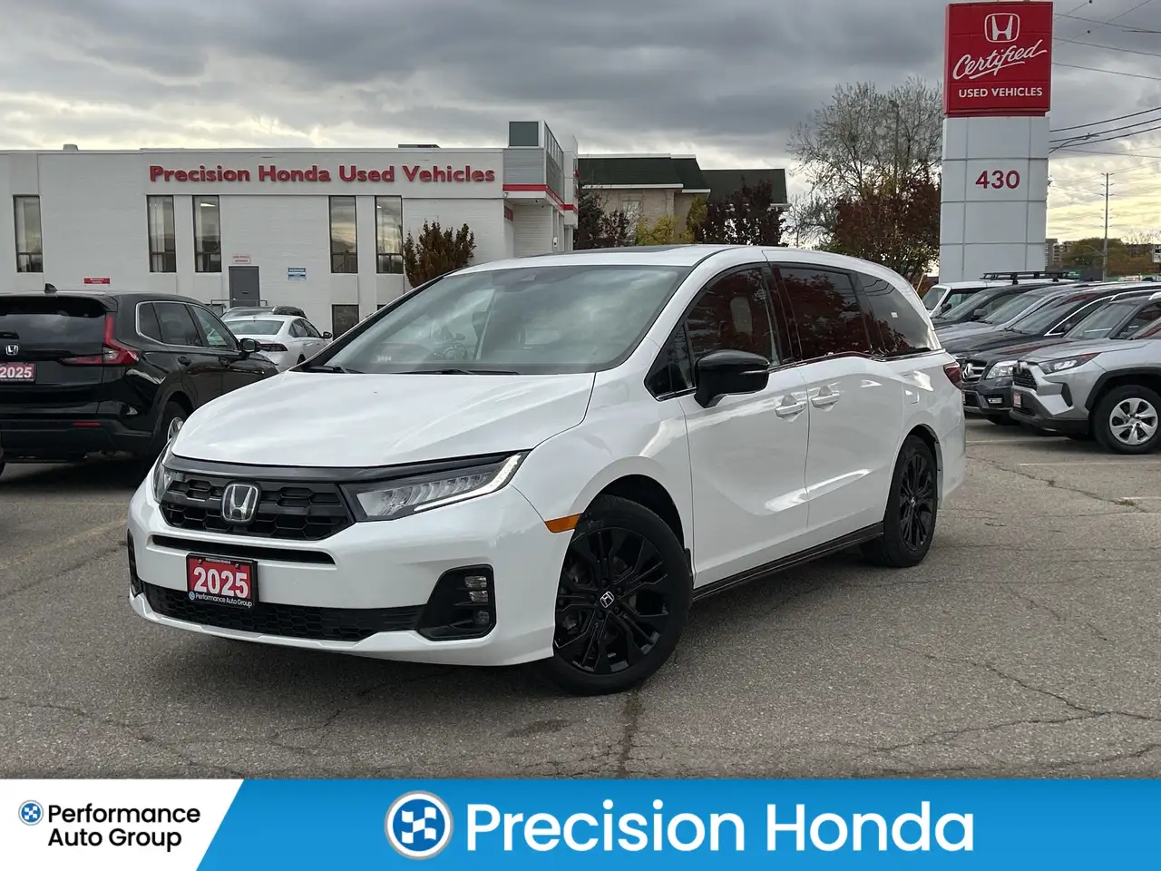 Honda Odyssey снимка Honda Odyssey