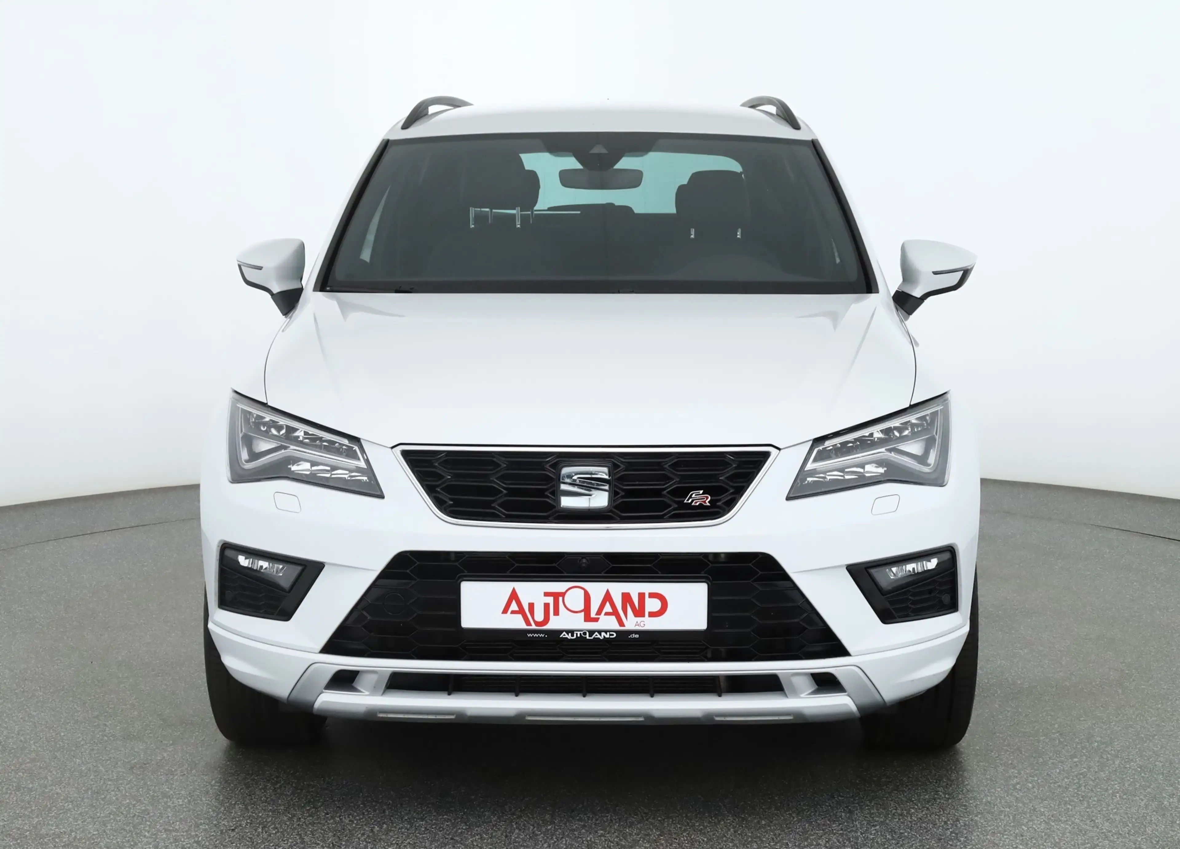SEAT Ateca 2.0 TSI DSG FR 4Drive LED Navi 360° AHK — photo 8