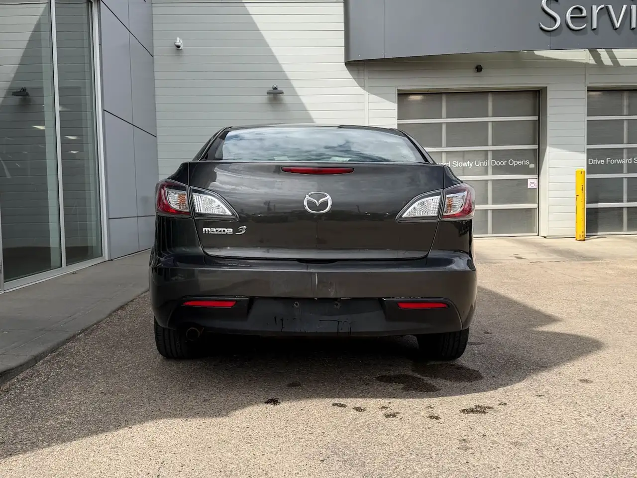 Mazda 3 снимка Mazda 3