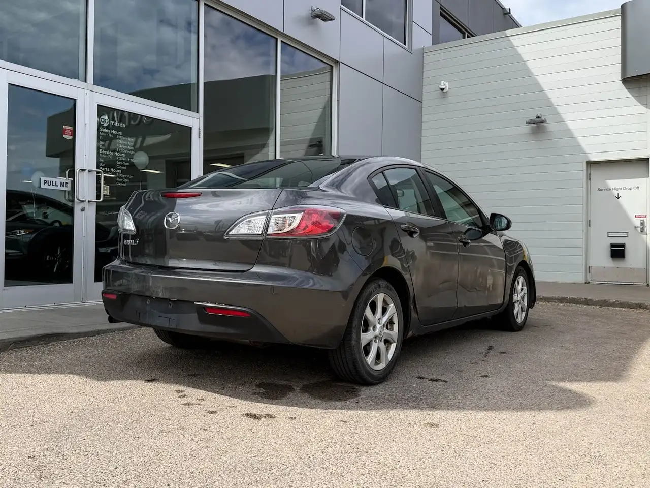 Mazda 3 снимка Mazda 3