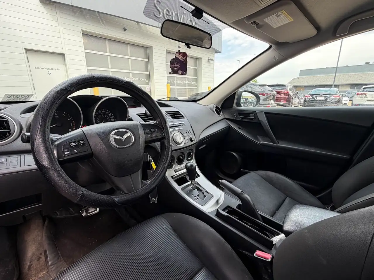 Mazda 3 снимка Mazda 3