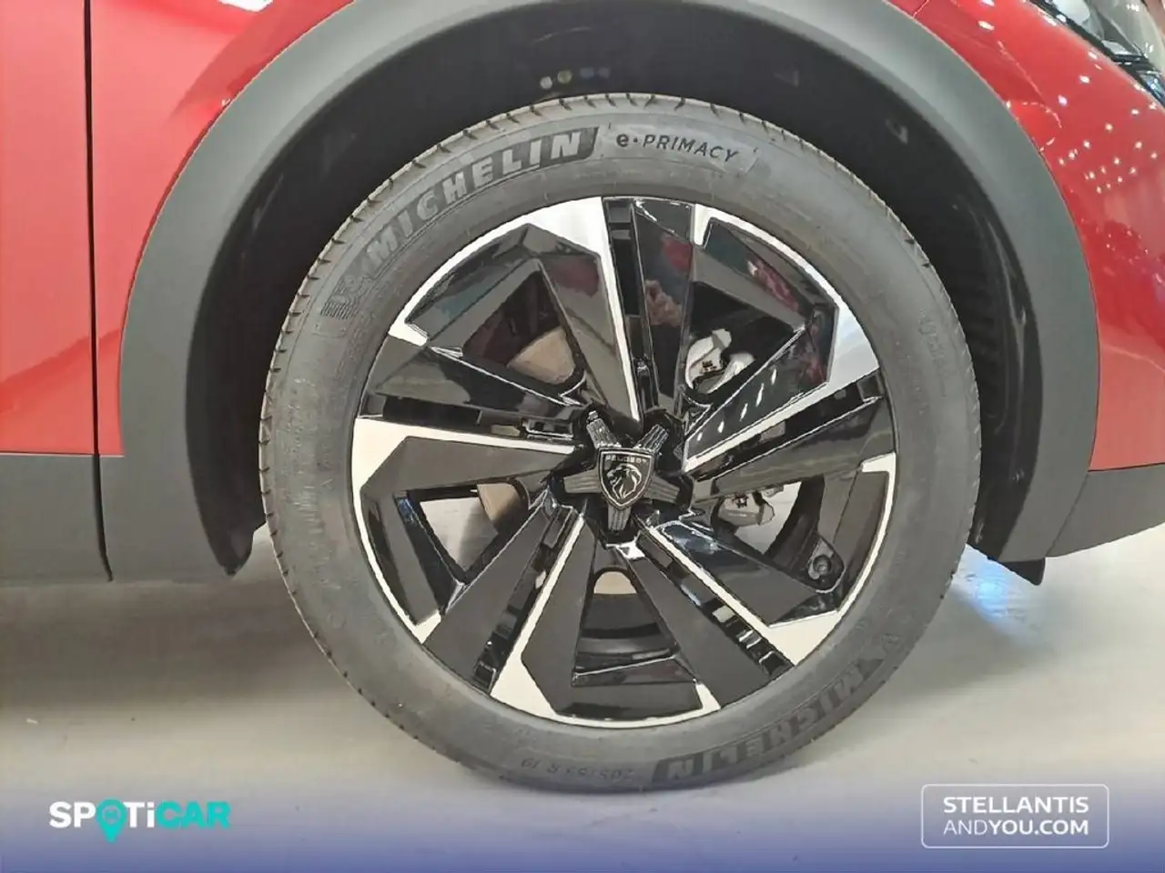 Peugeot 408 HYBRID 145 eDCS6 Allure 11