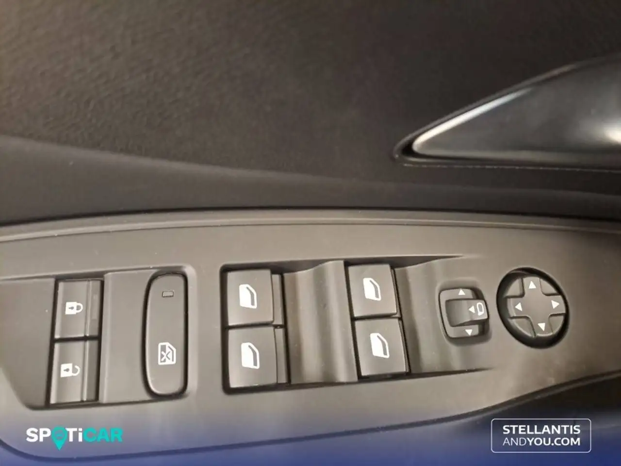 Peugeot 408 HYBRID 145 eDCS6 Allure 12