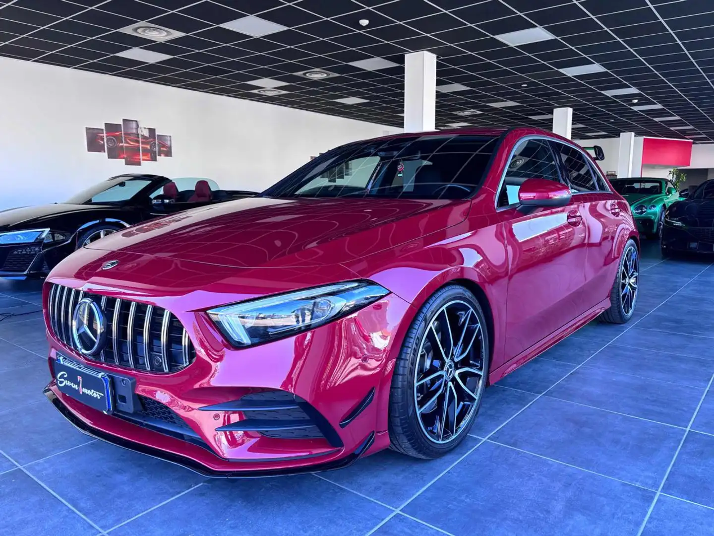 Mercedes-Benz A 250 Automatic Premium AMG Rouge - 1