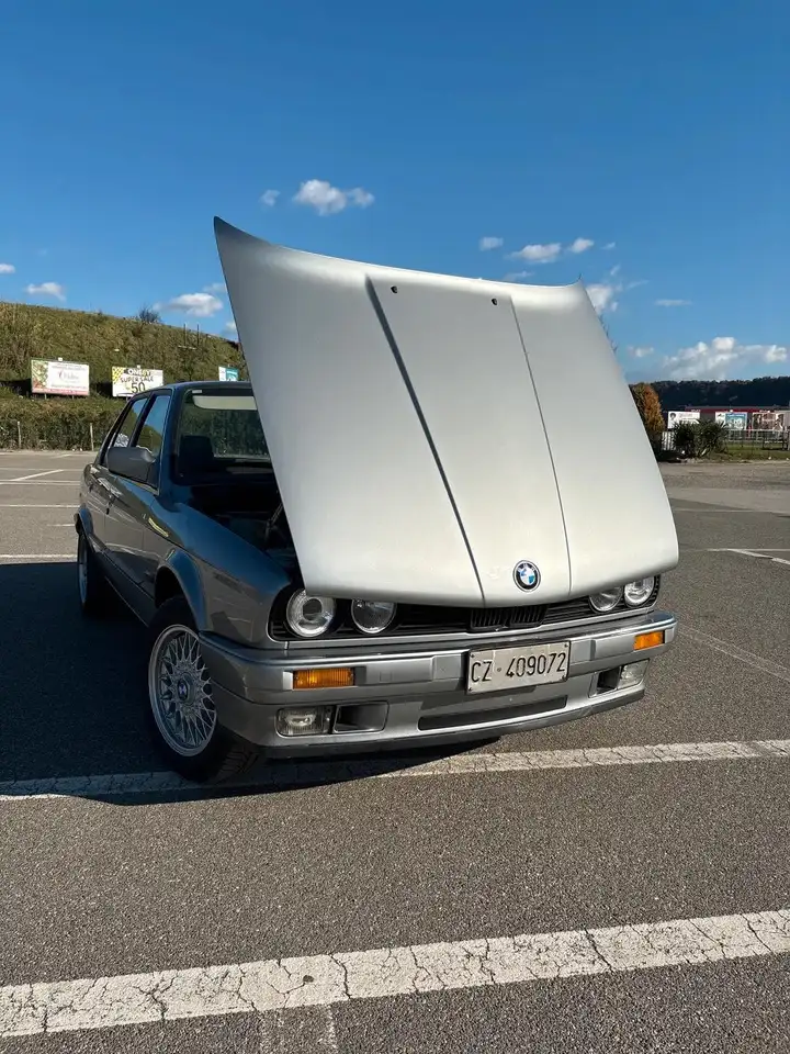 BMW 318i, foto 7