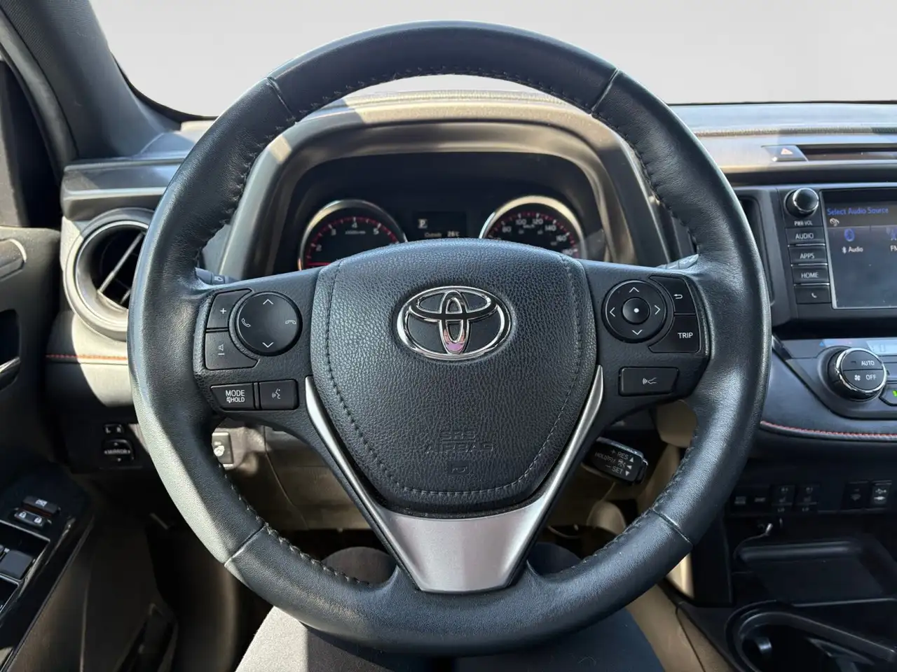 Toyota RAV 4 снимка Toyota RAV 4